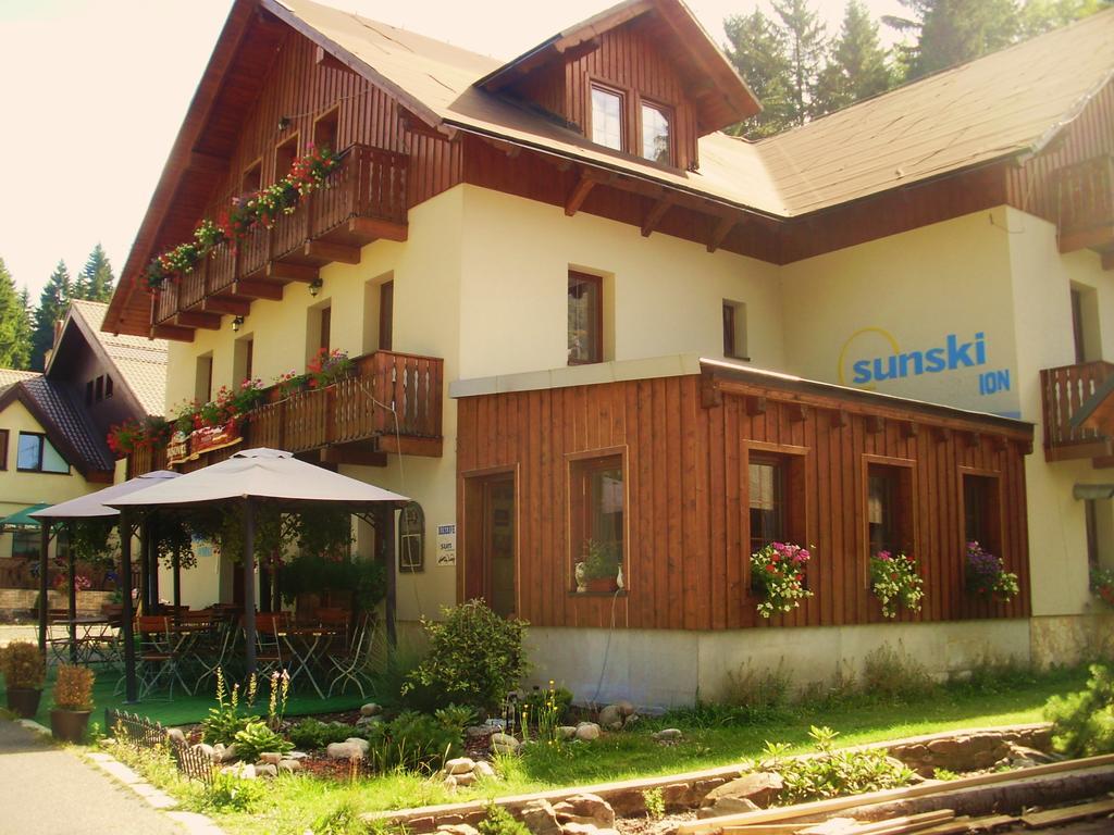 Penzion Sunski Harrachov Exterior foto